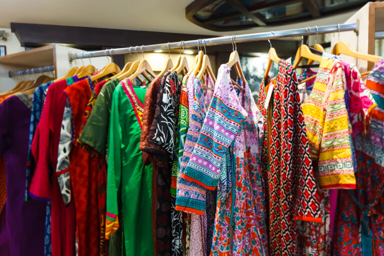 Bright,Colorful,Women's,Clothing,In,The,Indian,Store,Gangotri,,Vrindavan.